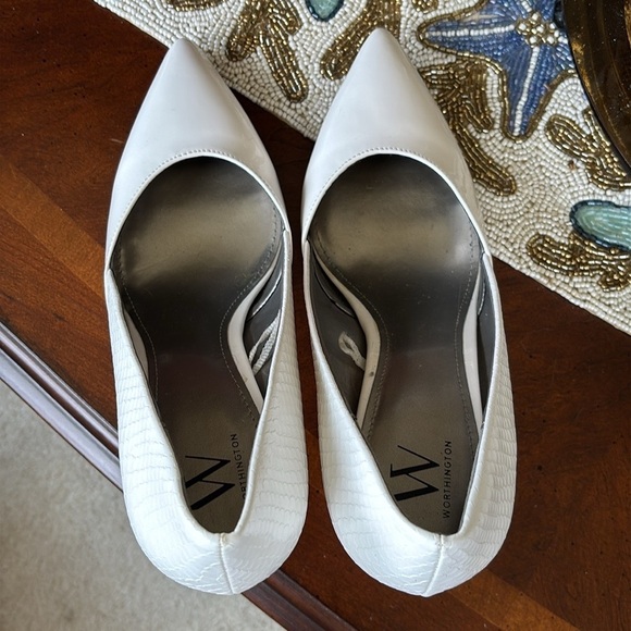 Worthington White Faux Patent Leather Snakeskin Pointed Toe Heels 80s 90s Pumps - Picture 6 of 16